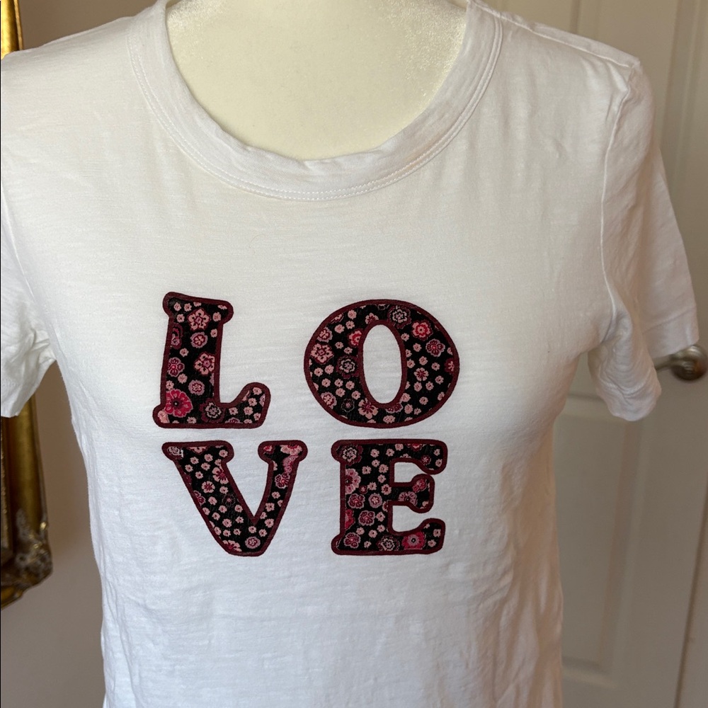 LOFT Graphic Tee - Picture 2 of 5